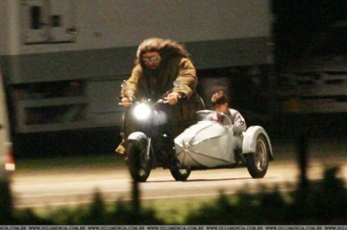 http://res.moviezine.se.s3-external-3.amazonaws.com/7509f/7509f168e39c1e38cf0a48f3c33e9f0d/strea_l.jpg