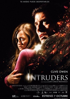 Poster Intruders (2011)